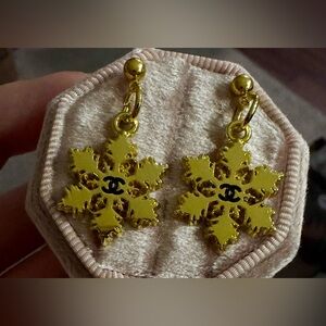 CHANEL Gold Snowflake Earrings